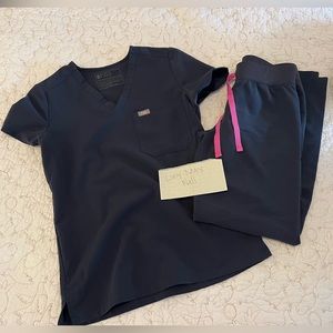 Figs Night Sky XXS Catarina and XSP Livingston VGUC